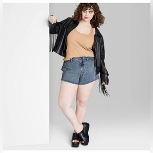 Wild Fable women’s low rise shorts Sz 14 NWOT